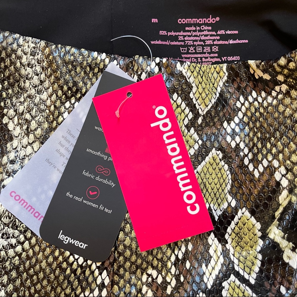 Commando Snake Print Leggings in Black, Gray & Yellow - Picture 5 of 16